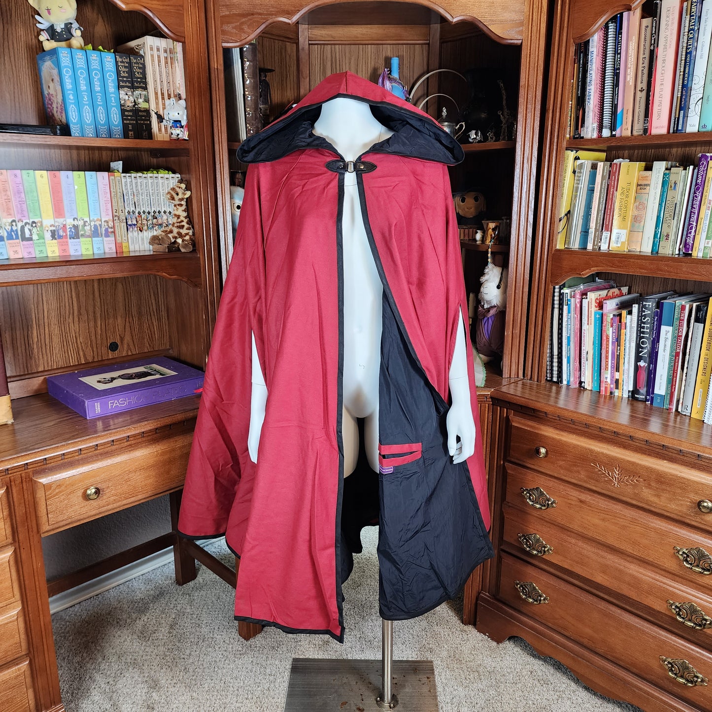 Traveler's Cloak- Red with Black Lining