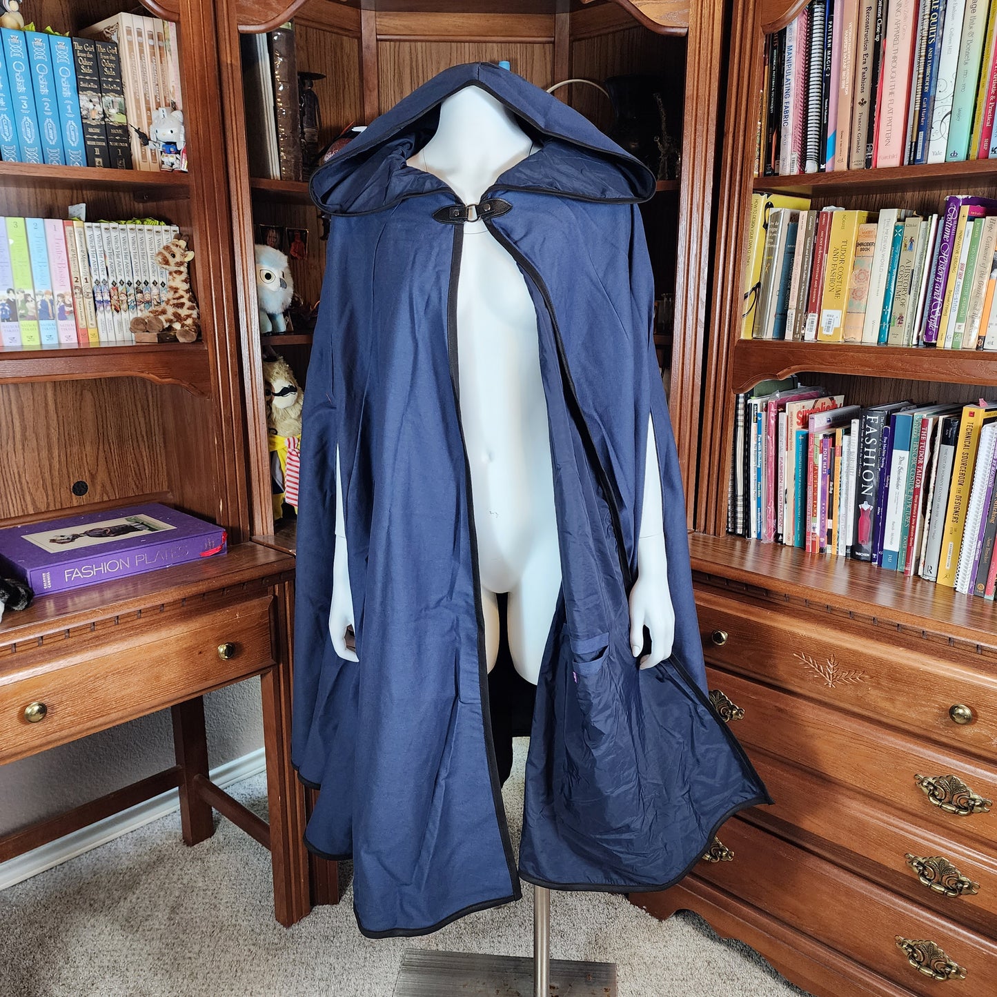 Traveler's Cloak- Navy with Navy Lining