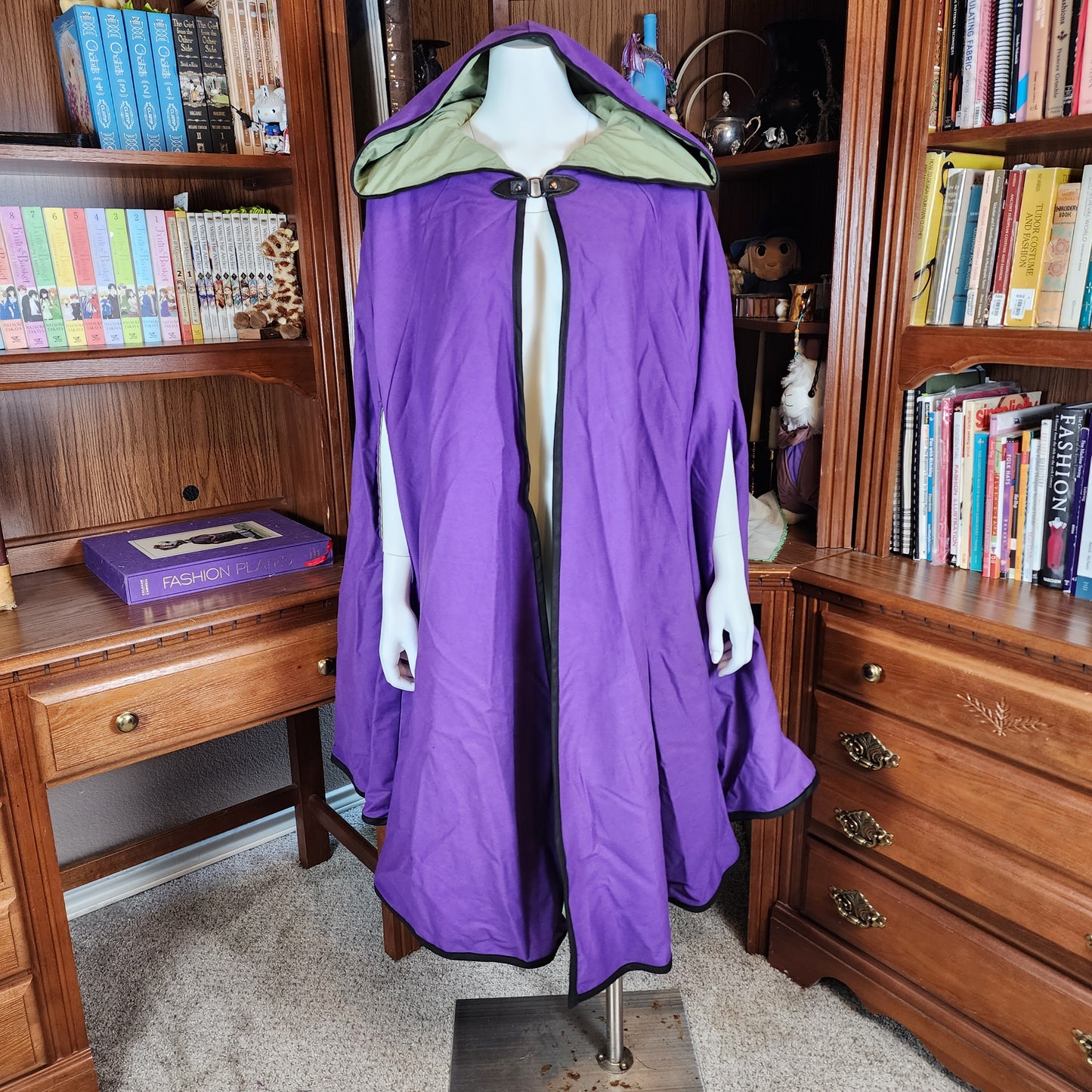 Traveler's Cloak- Purple with Olive Lining