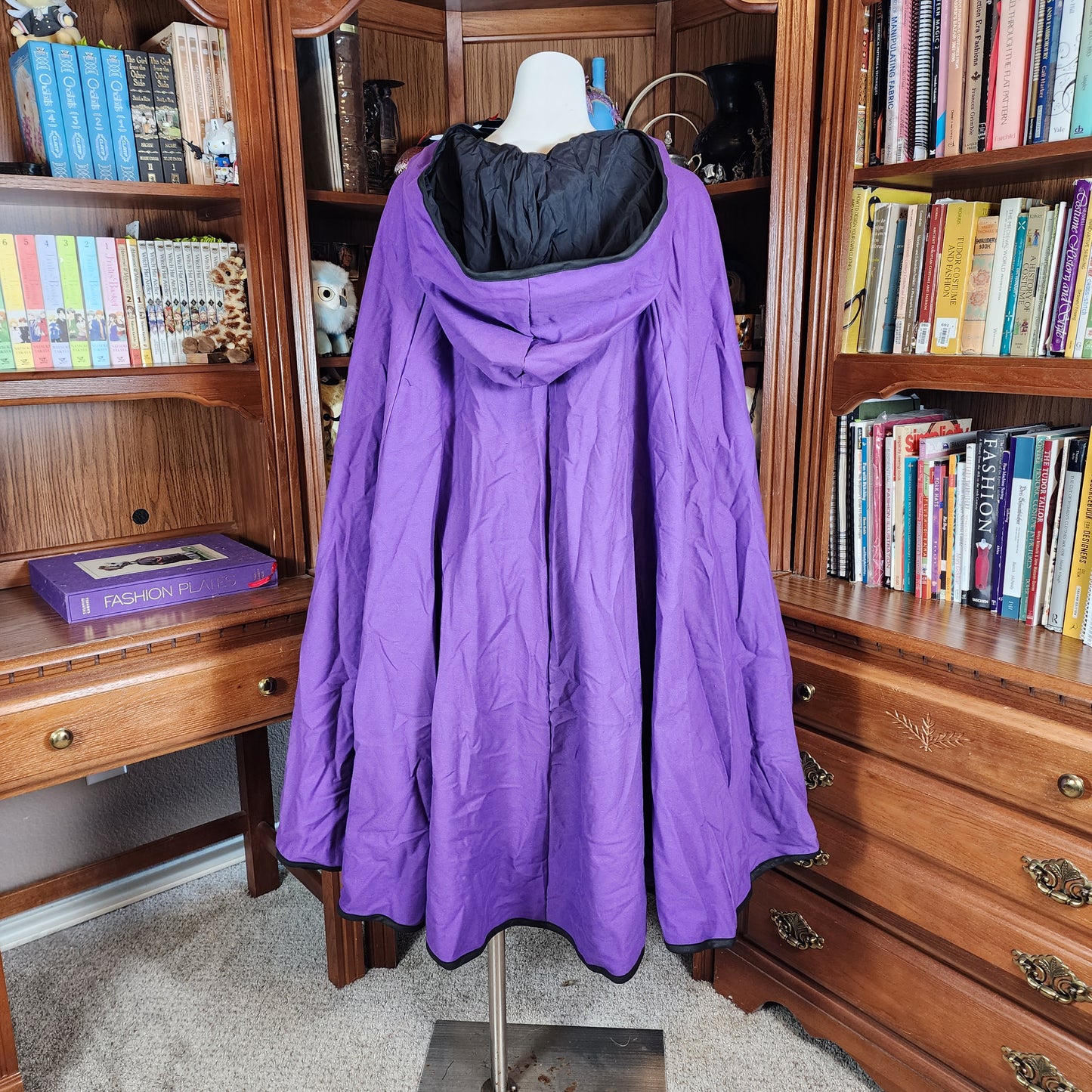 Traveler's Cloak- Purple with Black Lining
