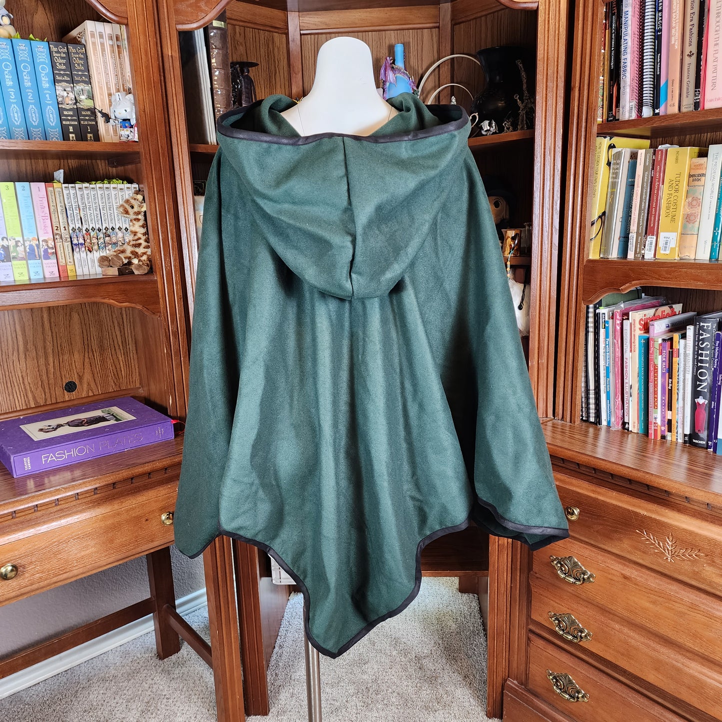 Apprentice Adventurer Cloak- Forest Green