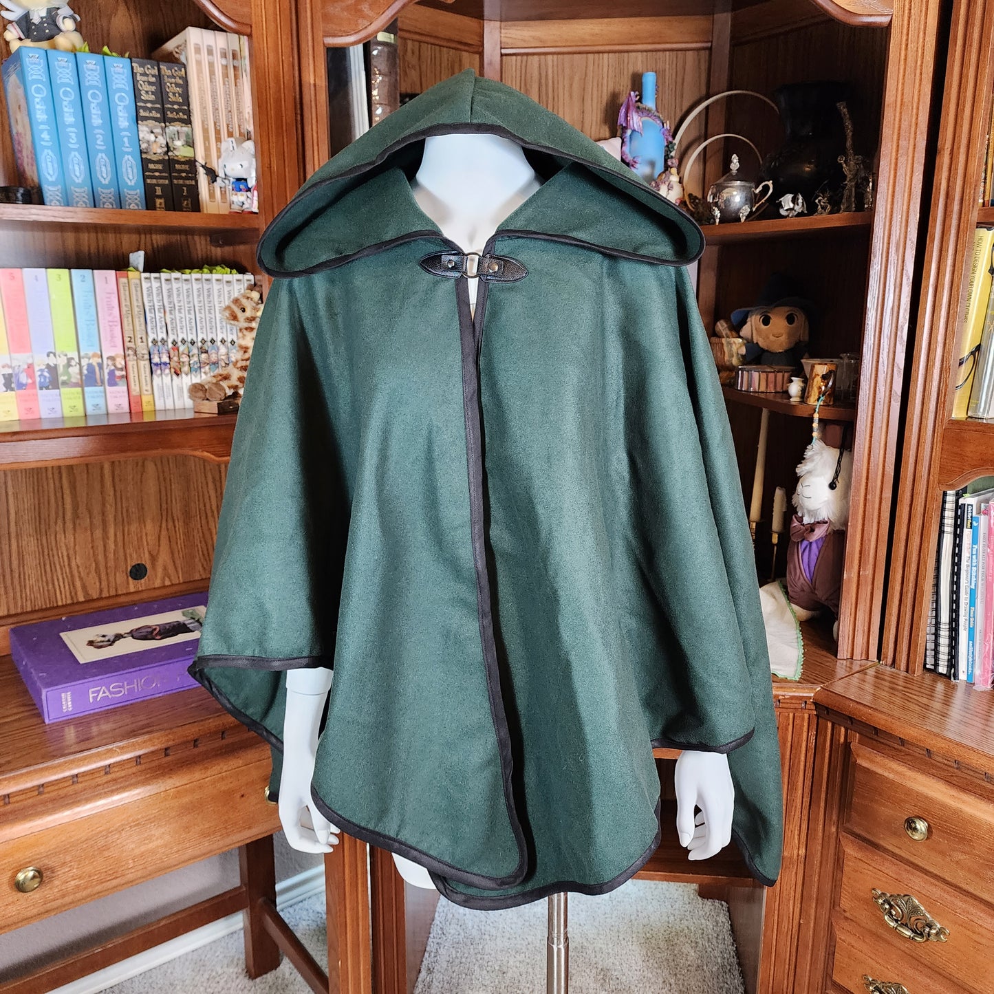 Apprentice Adventurer Cloak- Forest Green