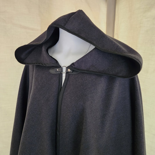 Apprentice Adventurer Cloak- charcoal
