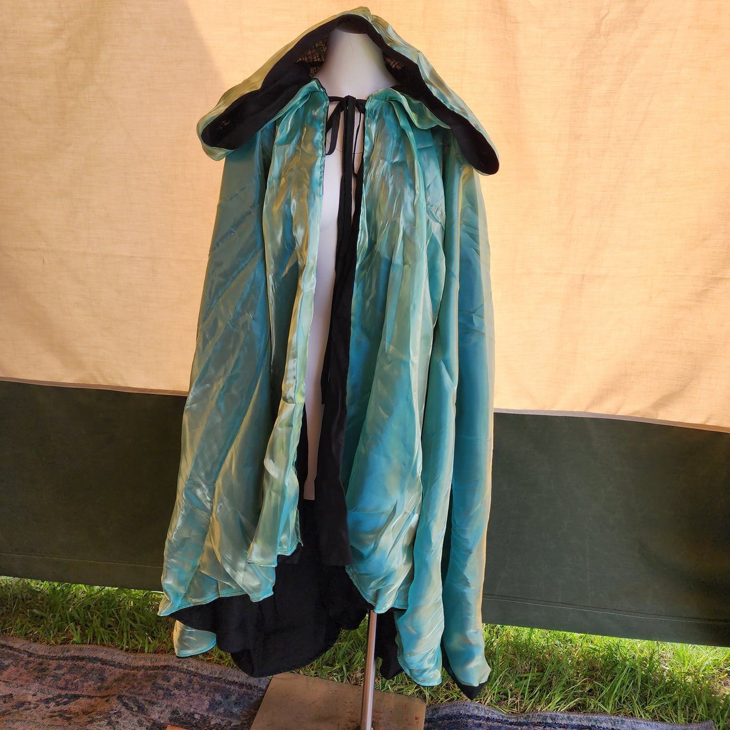 Spellslinger's Cloak- Aqua/gold Iridescent and Black