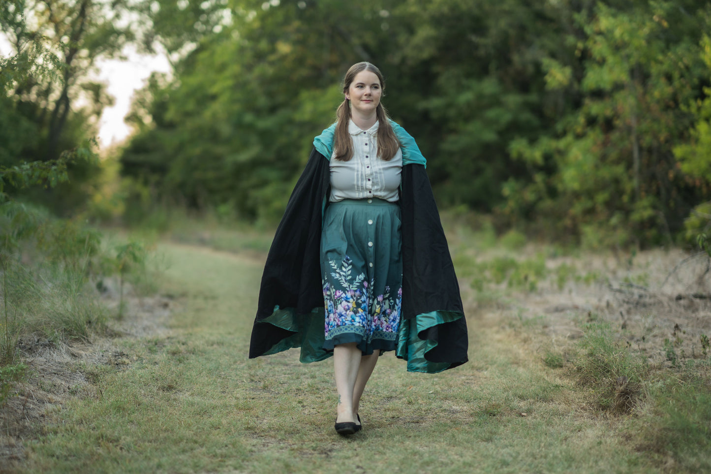 Spellslinger's Cloak- Aqua/gold Iridescent and Black
