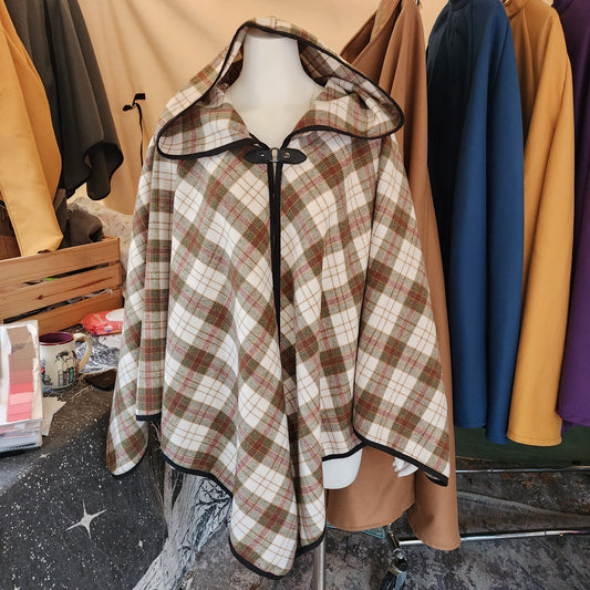 Apprentice Adventurer Cloak- Cream with green Plaid