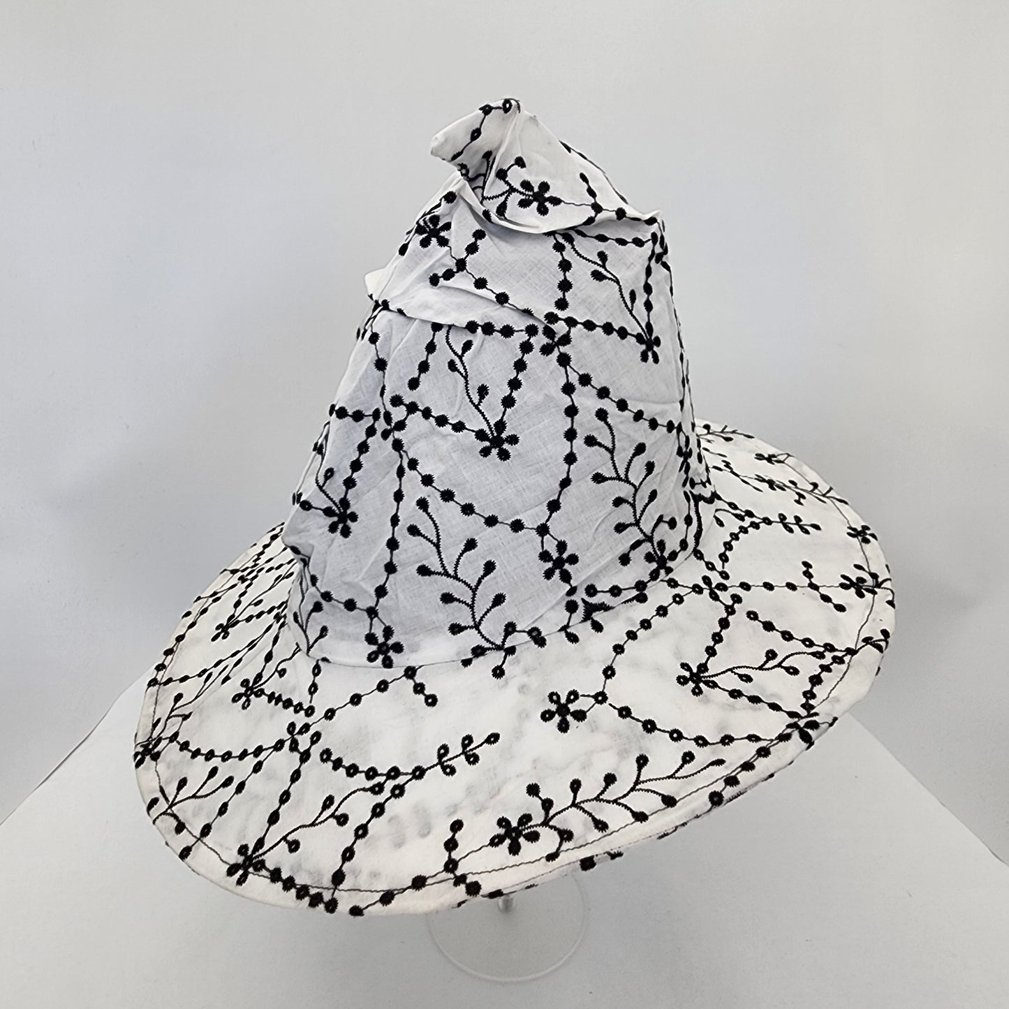 Black and White Eyelet Merry Mage hat
