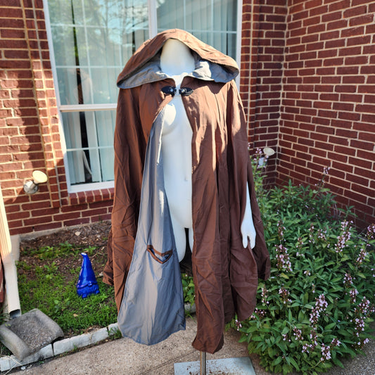 Traveler's Cloak- Brown with Grey Lining