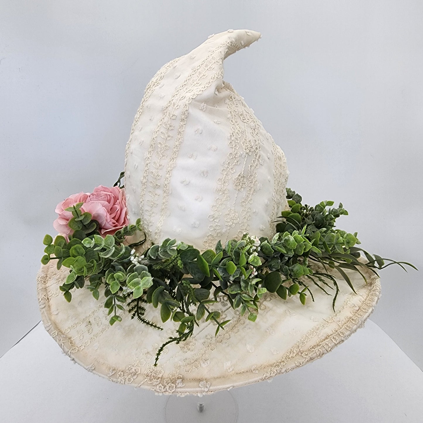 Ivory Lace Floral Merry Mage Hat