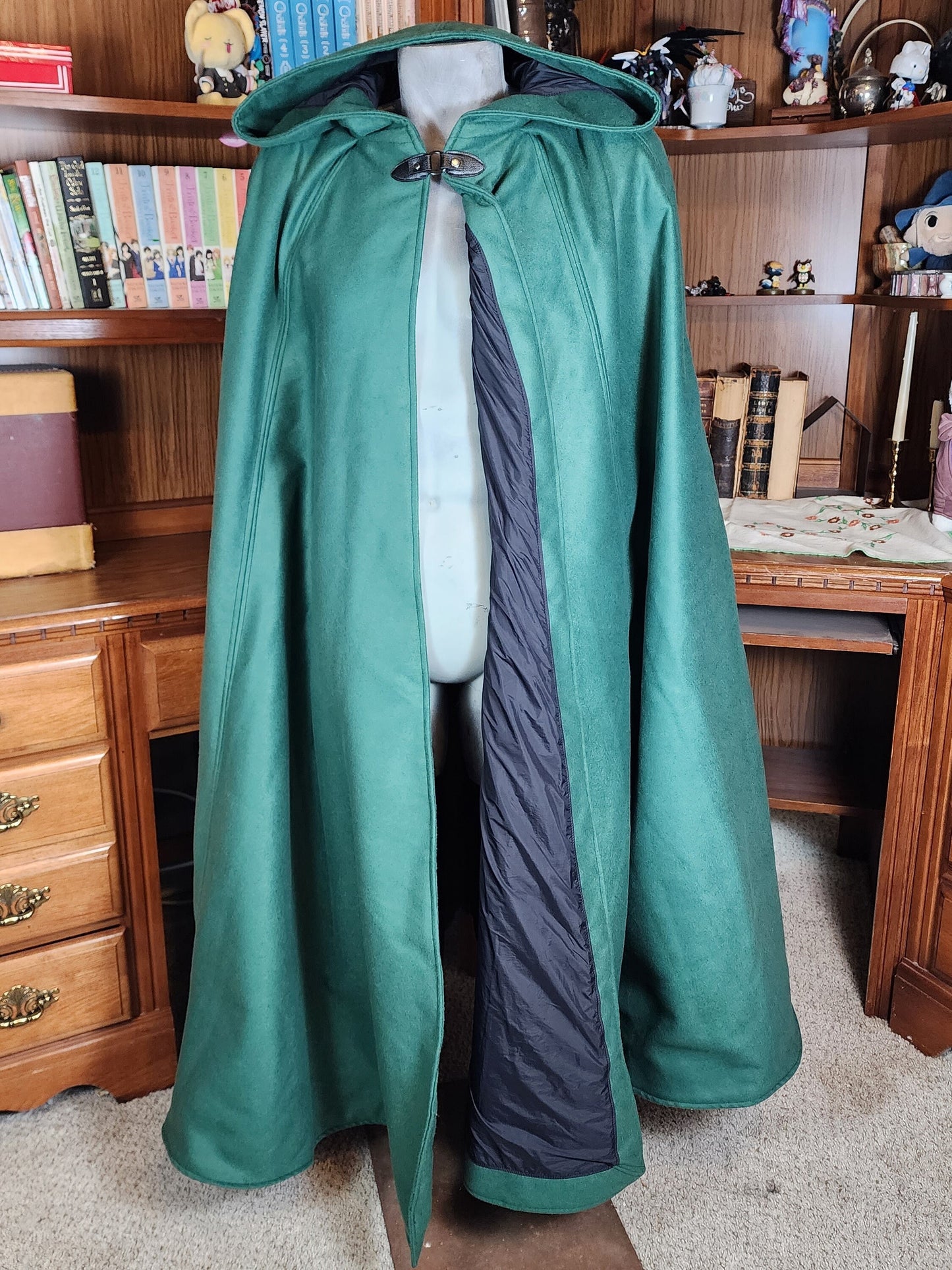 Winter Wanderer Cloak- Forest Green full circle cloak with Black water resistant lining