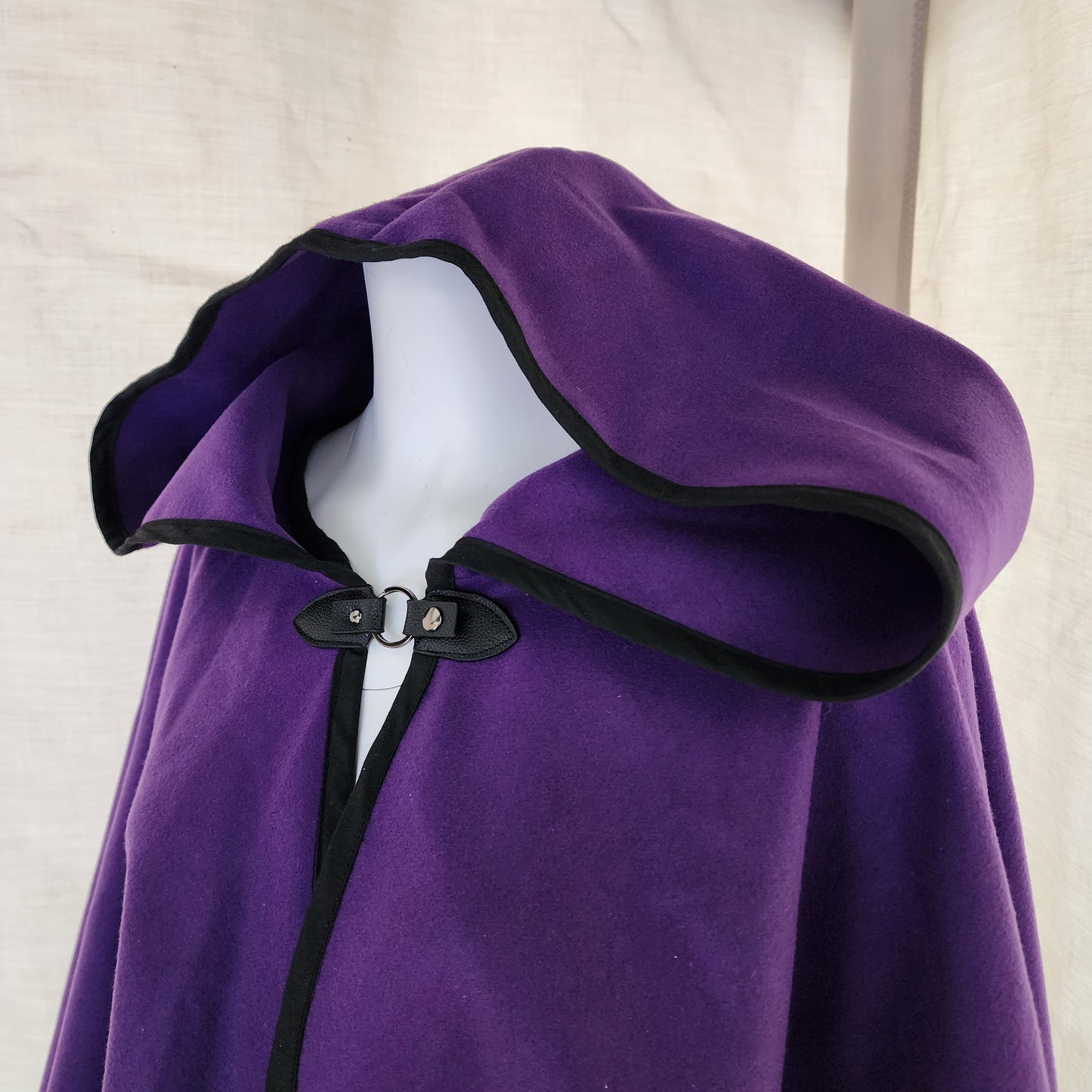 Apprentice Adventurer Cloak- Purple