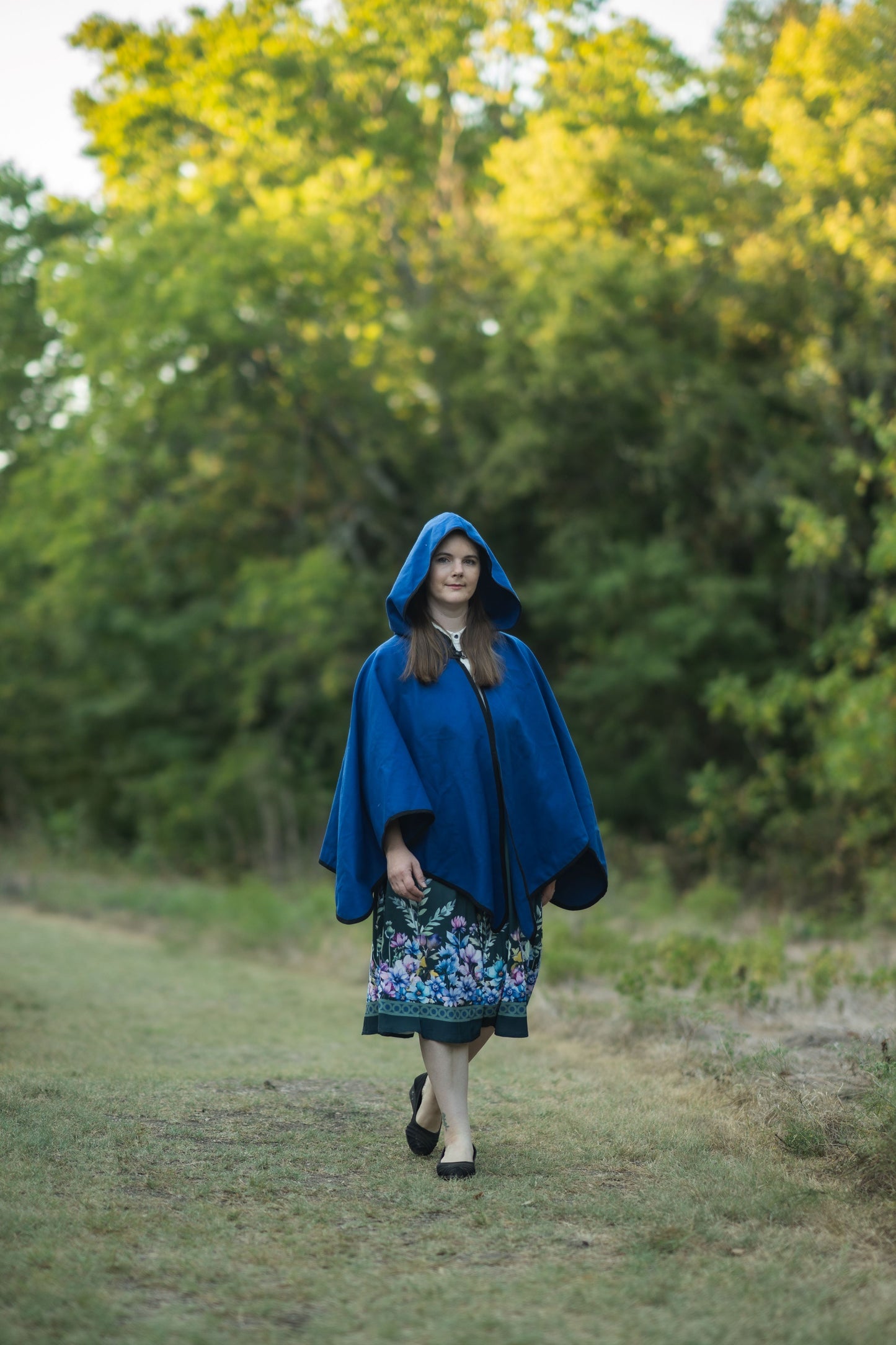 Apprentice Adventurer Cloak- Royal Blue